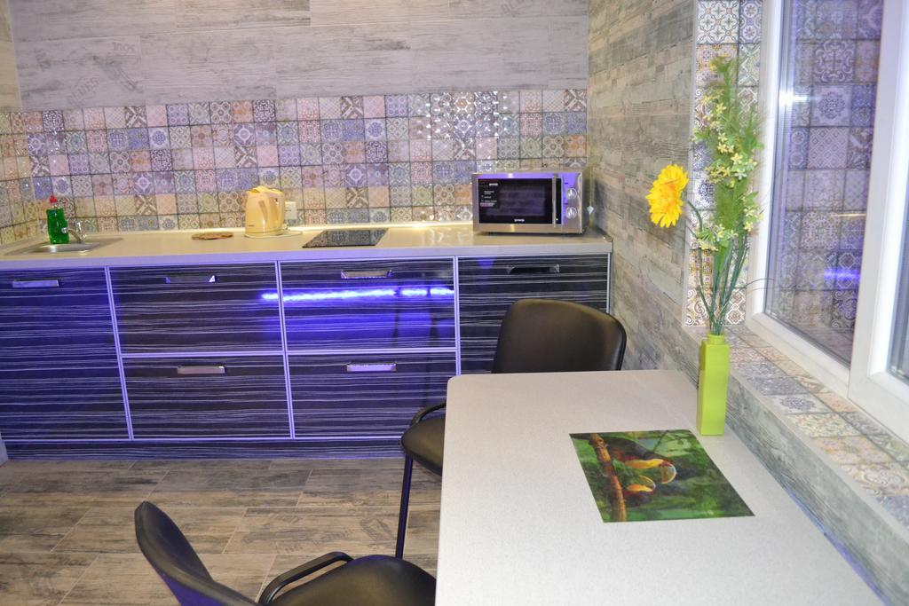 Apartment On Yuvilejnyj Avenue คาร์คิฟ ภายนอก รูปภาพ